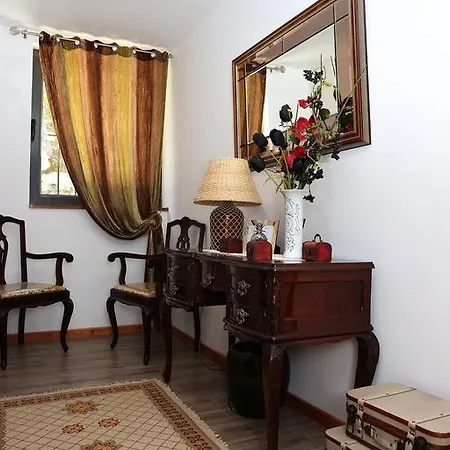 Guest house Casa Do Escoivo 3*