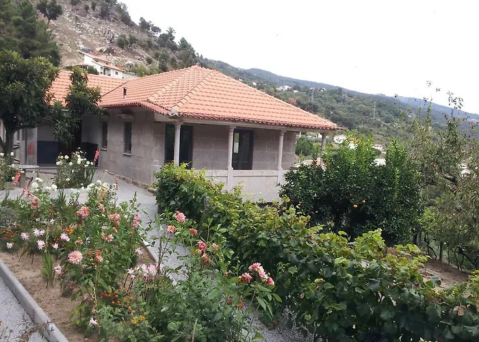 게스트하우스 Casa Do Escoivo Loivos da Ribeira